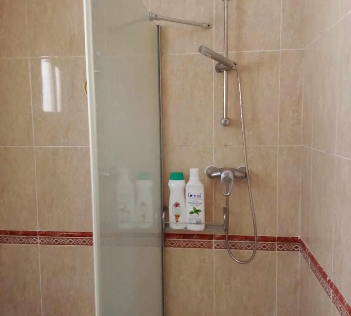 Maravilloso Apartamento Frente Al Mar 贝纳尔马德纳 公寓