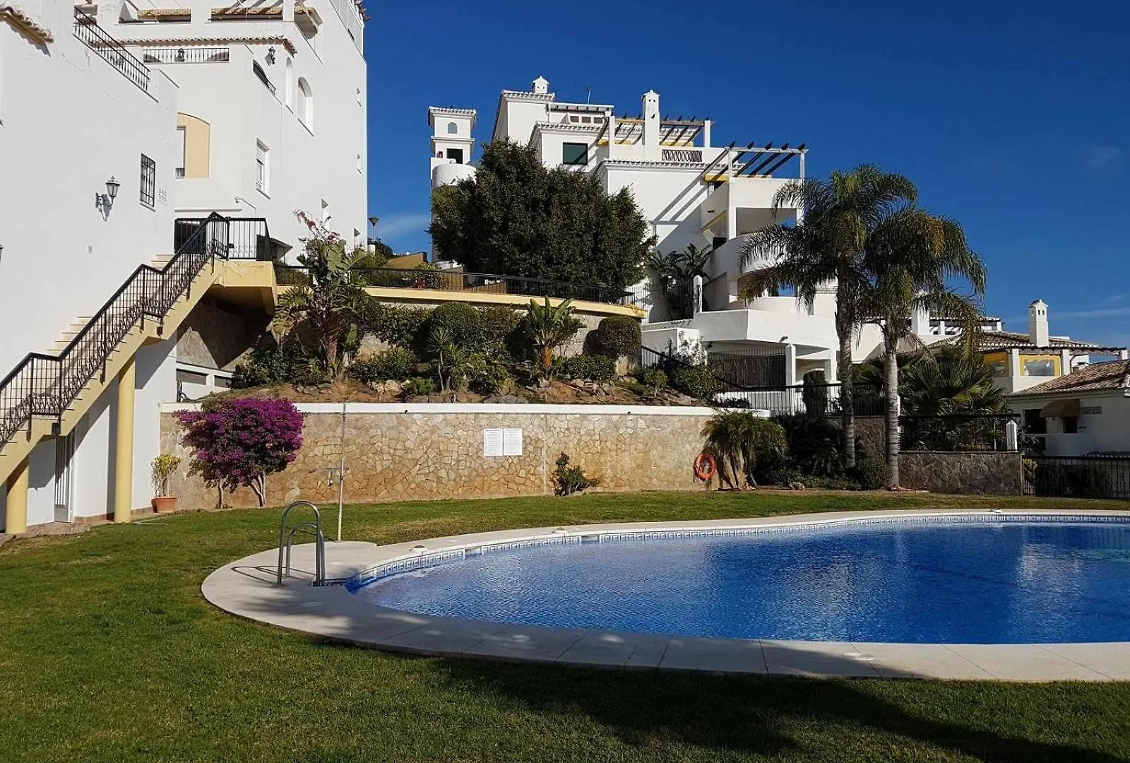 公寓 Maravilloso Apartamento Frente Al Mar 贝纳尔马德纳 西班牙